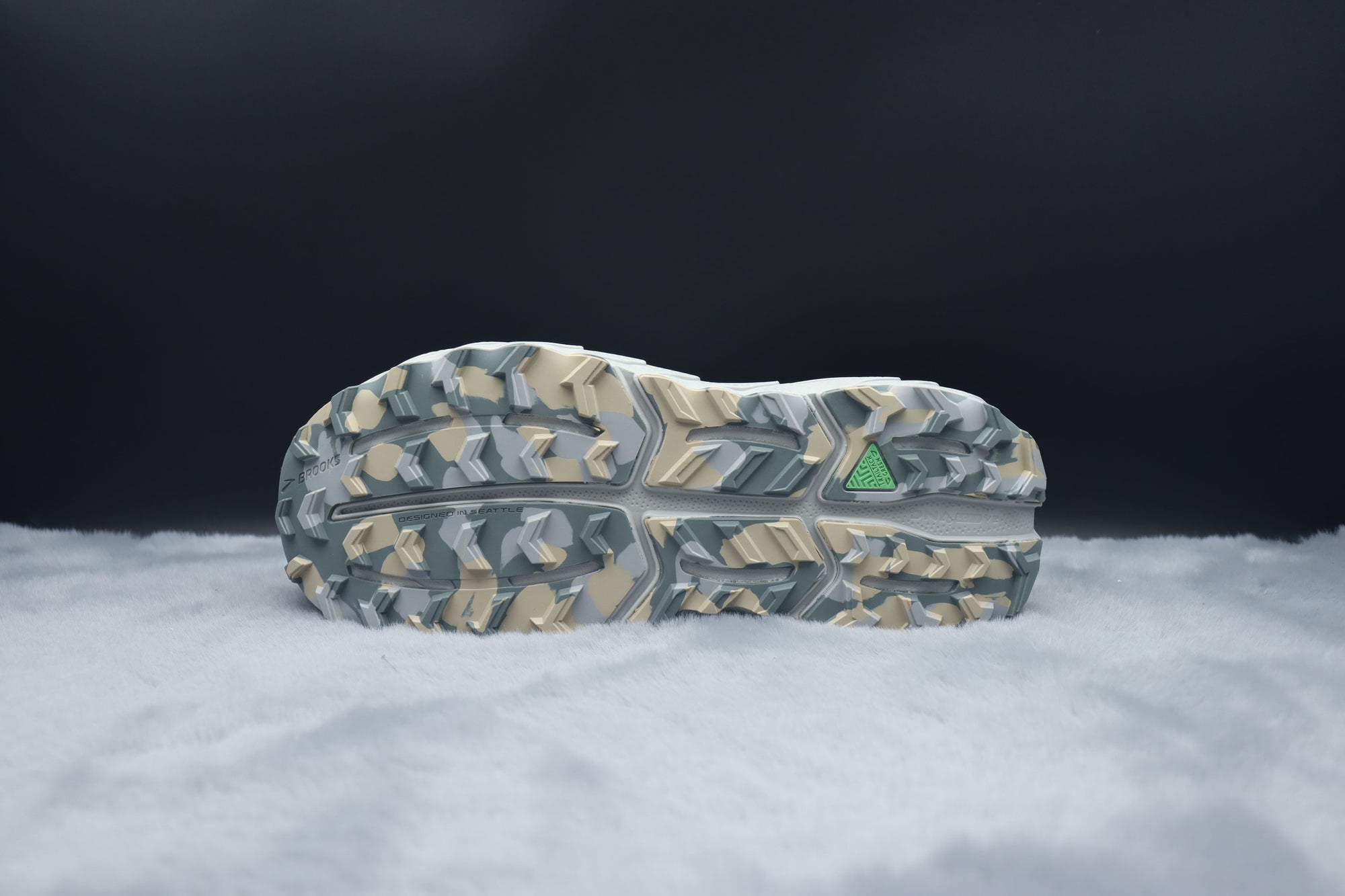 BRKS Cascadia 18 – Arctic White