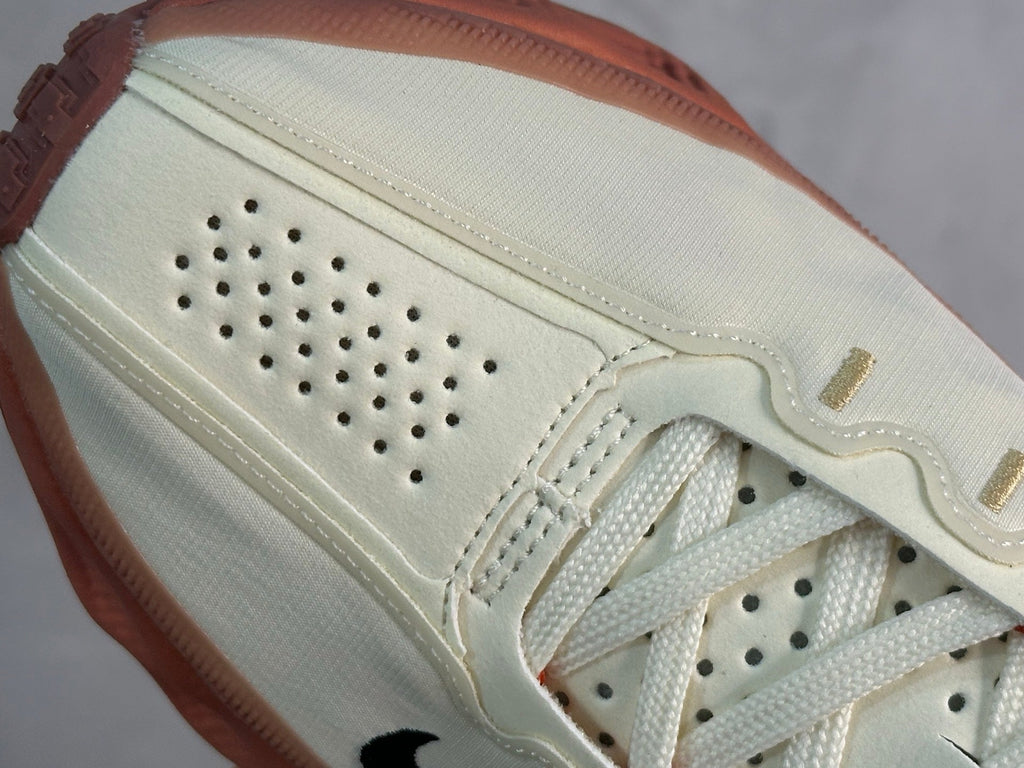 Zoom X Wave – Cream Crimson Edition