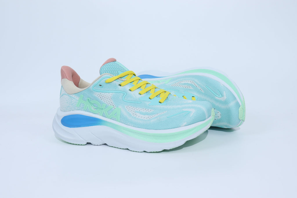 Clifton 10 - HK Unisex Sneakers - Light Blue