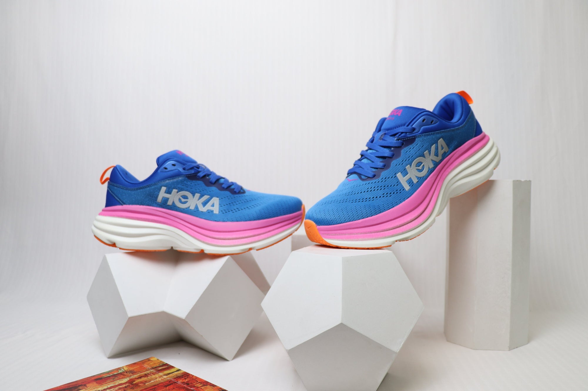 Bondi 8 - HK Unisex Sneakers - Cosmic Pop
